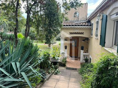 Maison - 166 m² - 5 pièces