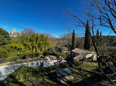 Demeure - 320 m² - 10 pièces