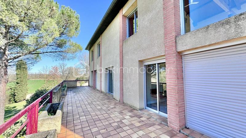 Maison d'architecte - 300 m² - 9 pièces