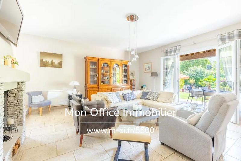 Maison traditionnelle - 145 m² - 5 pièces