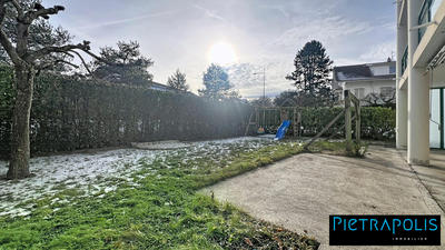 Appartement - 94 m² - 4 pièces