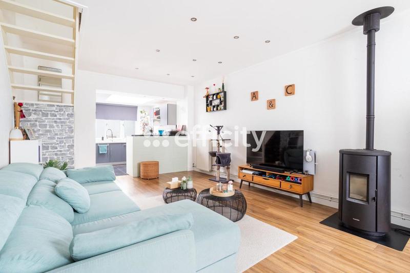 Maison - 91 m² - 4 pièces