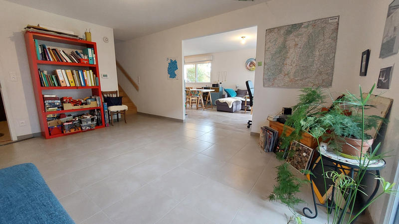 Appartement - 93 m² - 5 pièces