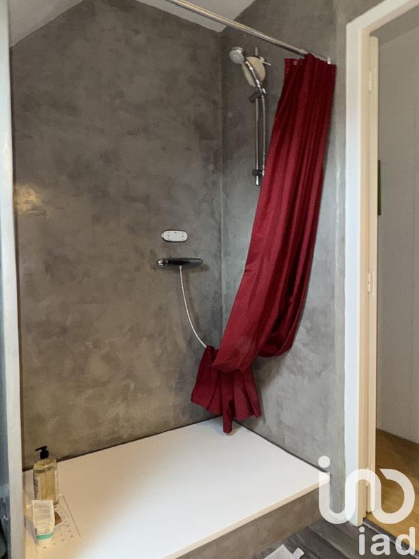 Maison - 96 m² - 5 pièces