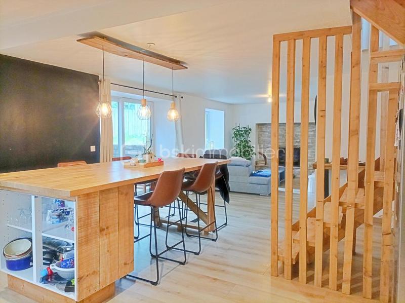 Maison - 123 m² - 6 pièces