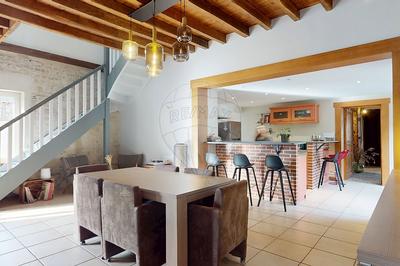 Longère - 197 m² - 10 pièces