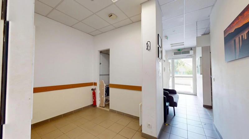 Bureau - 24 m² - 1 pièce