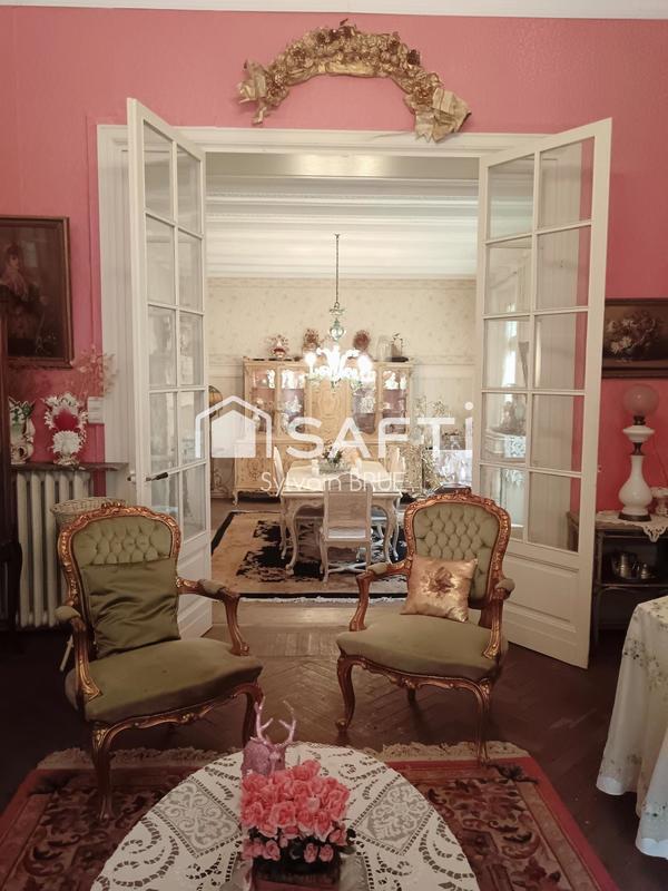 Château - 433 m² - 12 pièces