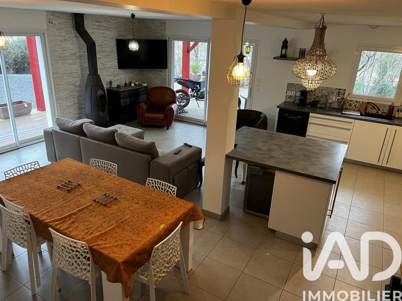 Maison - 135 m² - 5 pièces