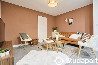 Chambre - 12 m² - 1 pièce