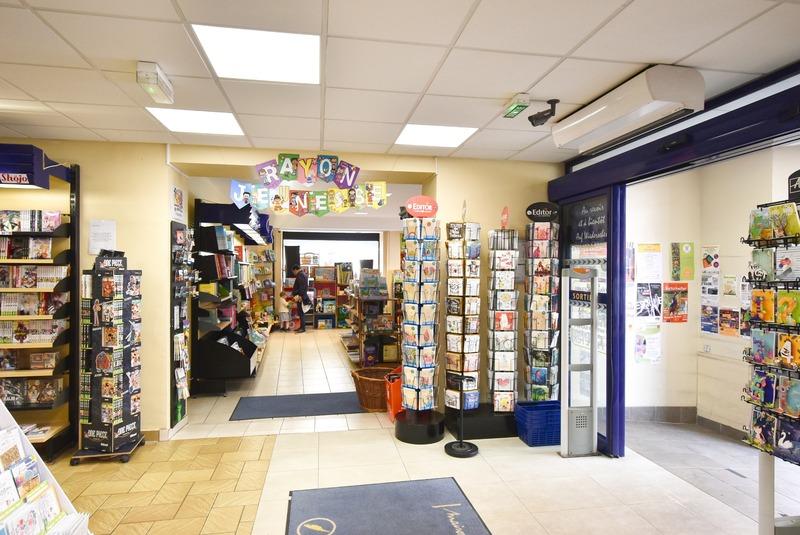 Fonds de commerce - Presse / Tabac - 235 m²