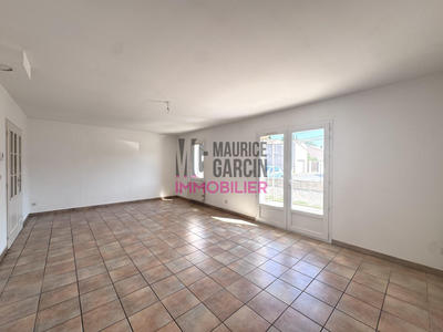 Maison - 96 m² - 4 pièces