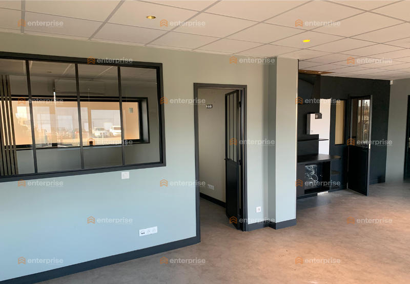 Local d'activité / Entrepôt - 346 m²