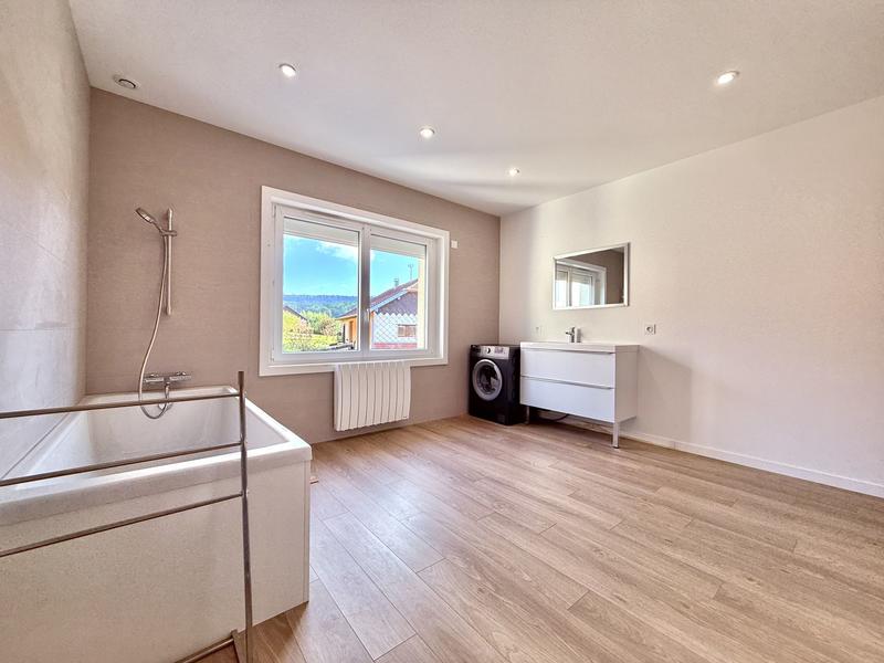 Maison - 161 m² - 6 pièces