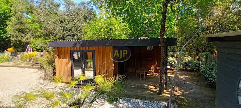 Villa - 200 m² - 7 pièces