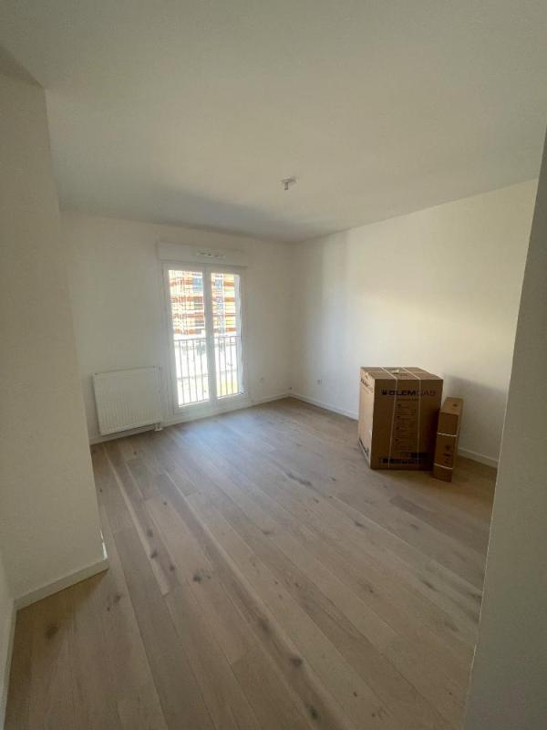 Studio - 25 m² - 1 pièce
