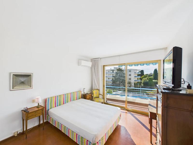 Appartement - 96 m² - 4 pièces