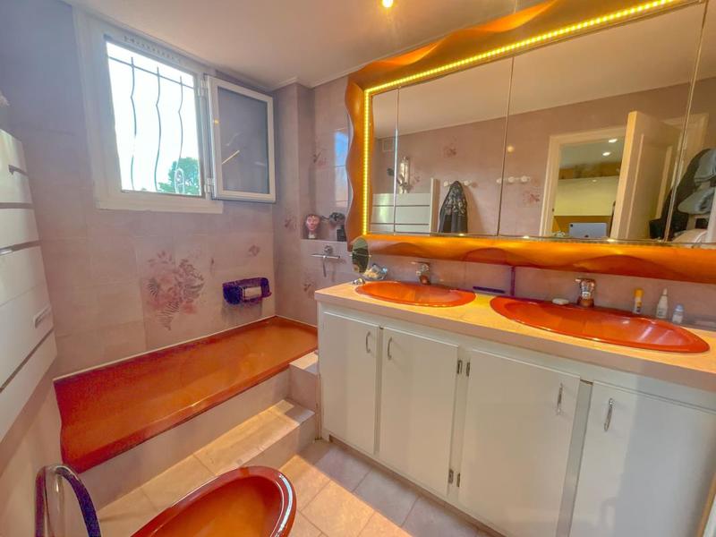 Maison - 136 m² - 5 pièces