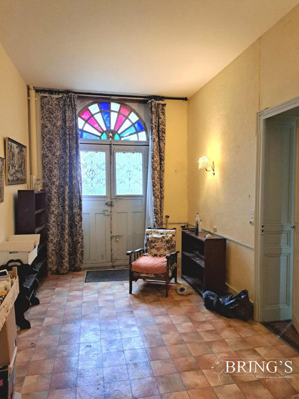 Maison - 312 m² - 8 pièces