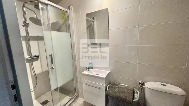 Propriété - 244 m² - 8 pièces