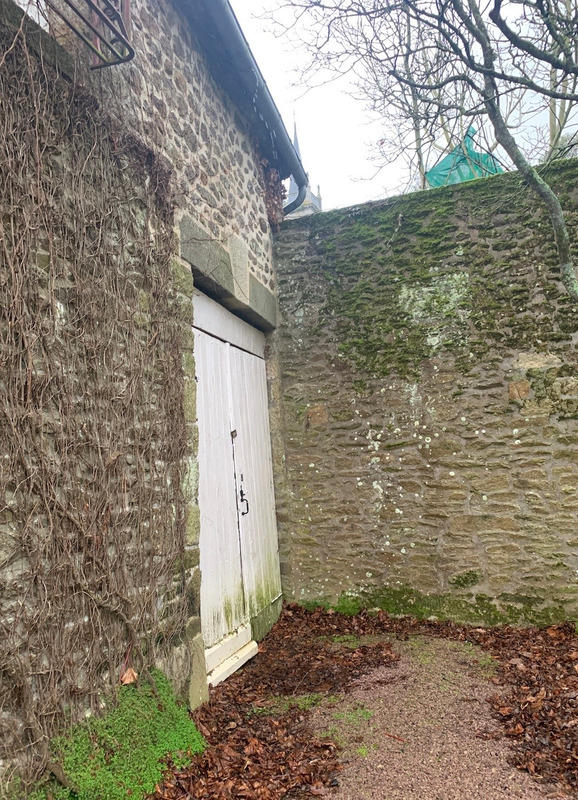 Maison en pierre - 290 m² - 9 pièces