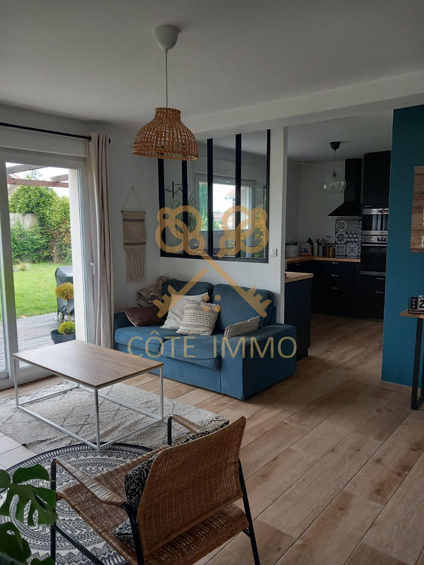 Maison - 90 m² - 5 pièces