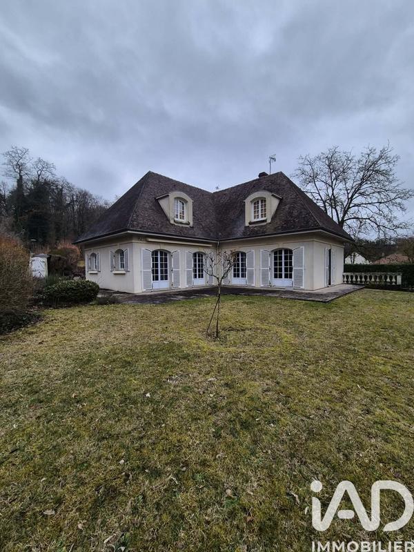 Maison - 175 m² - 8 pièces