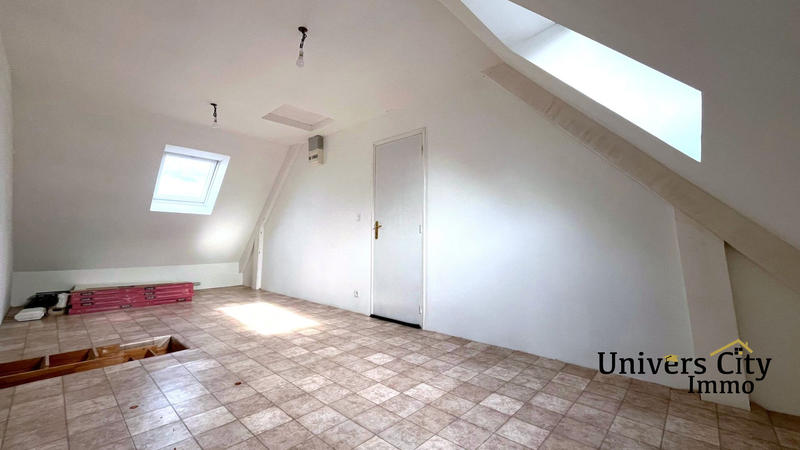 Maison traditionnelle - 128 m² - 6 pièces