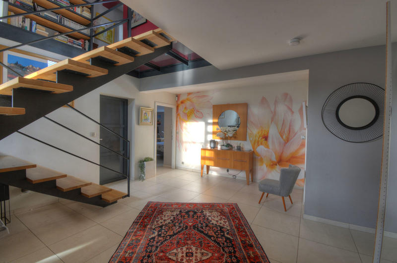 Maison - 200 m² - 6 pièces