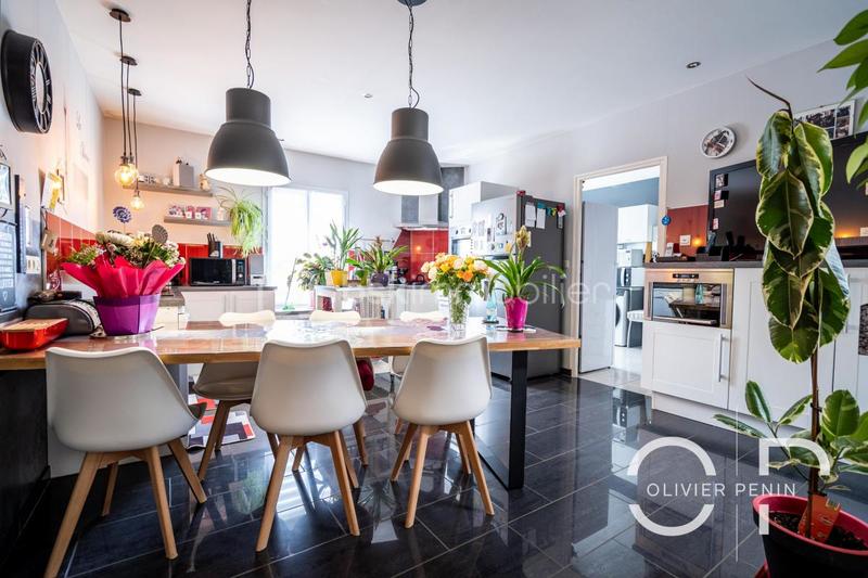 Maison - 154 m² - 7 pièces