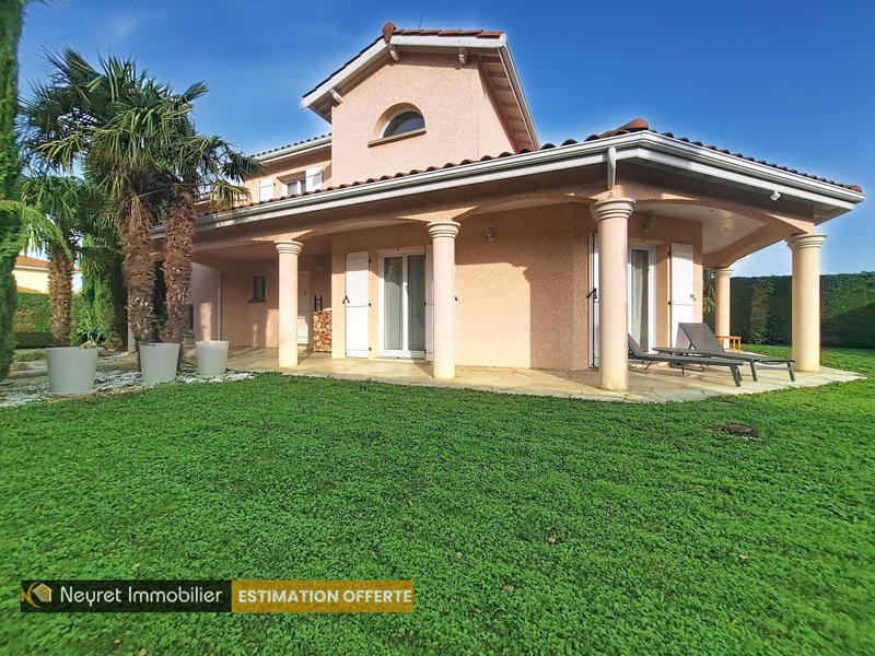 Maison - 181 m² - 8 pièces