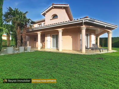 Maison - 181 m² - 8 pièces