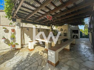 Maison traditionnelle - 154 m² - 5 pièces