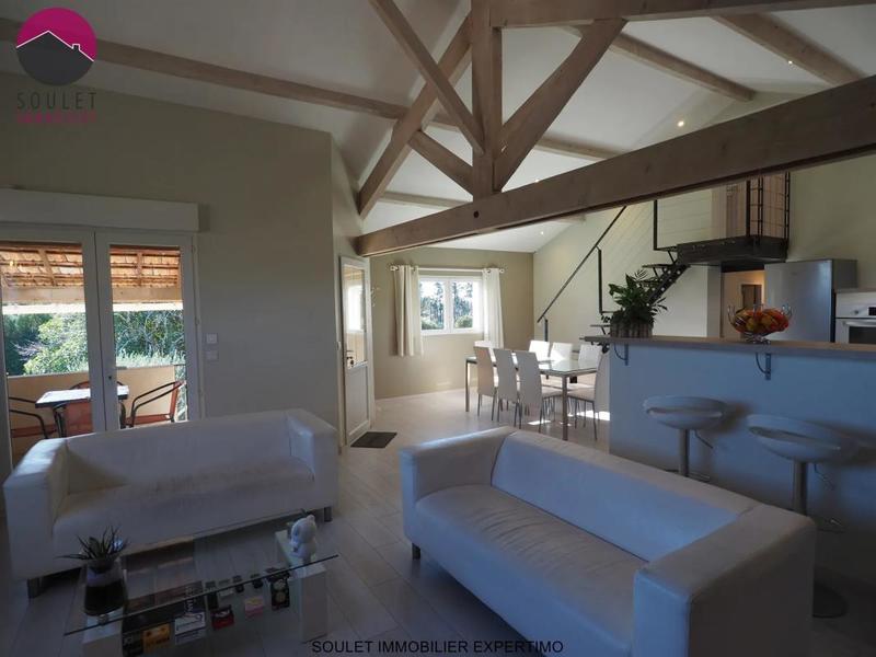 Propriété - 335 m² - 13 pièces