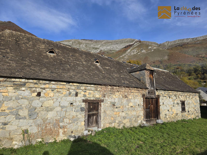 Maison ancienne - 295 m² - 1 pièce