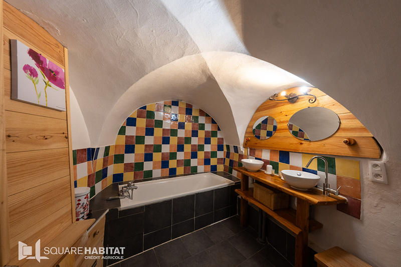 Maison - 356 m² - 10 pièces