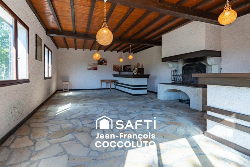 Maison - 174 m² - 5 pièces