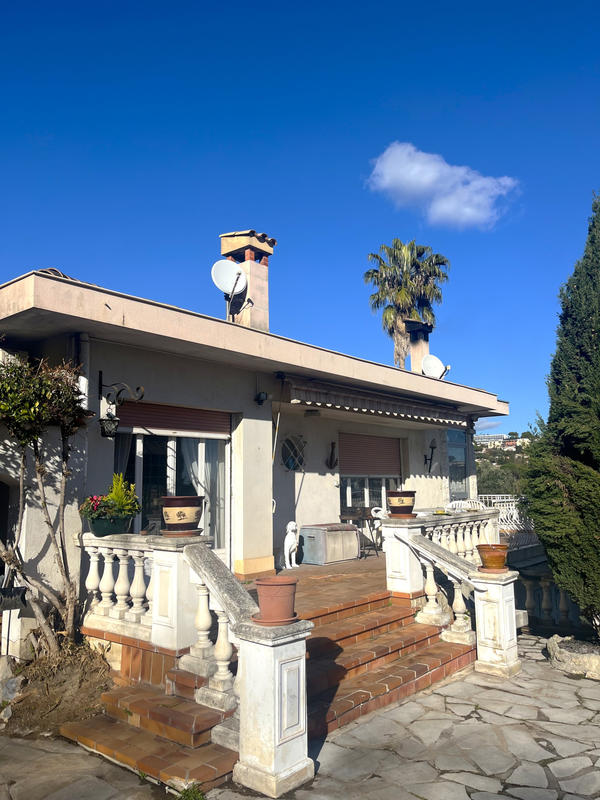 Maison - 195 m² - 7 pièces