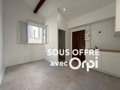 Studio - 13 m² - 1 pièce