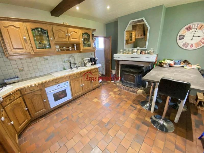 Maison - 180 m² - 10 pièces