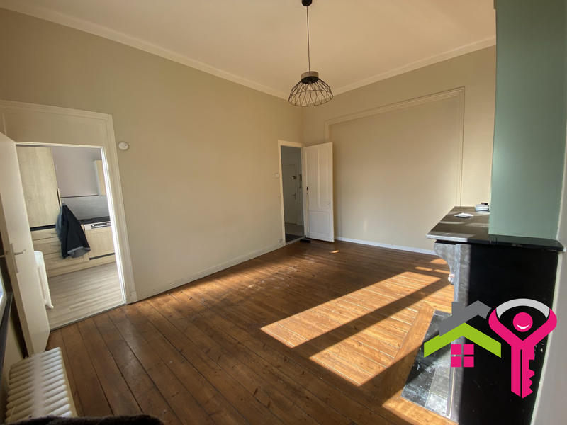 Appartement - 90 m² - 4 pièces