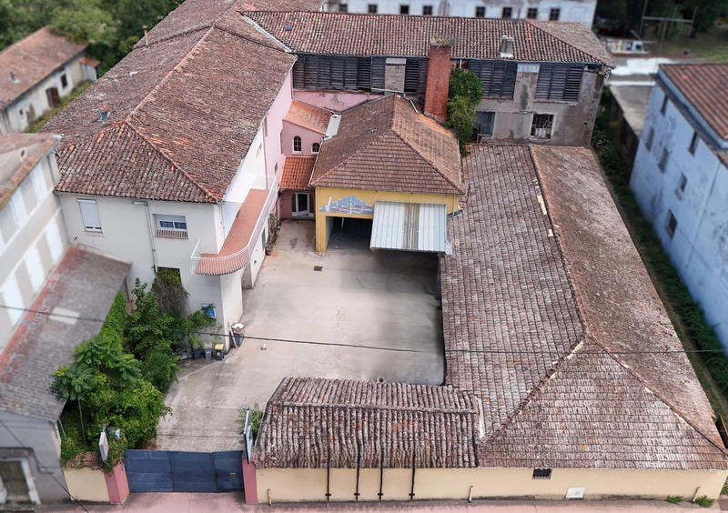 Immeuble - 3 200 m²