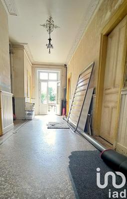 Maison - 282 m² - 11 pièces