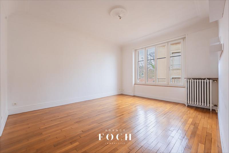 Appartement - 82 m² - 3 pièces