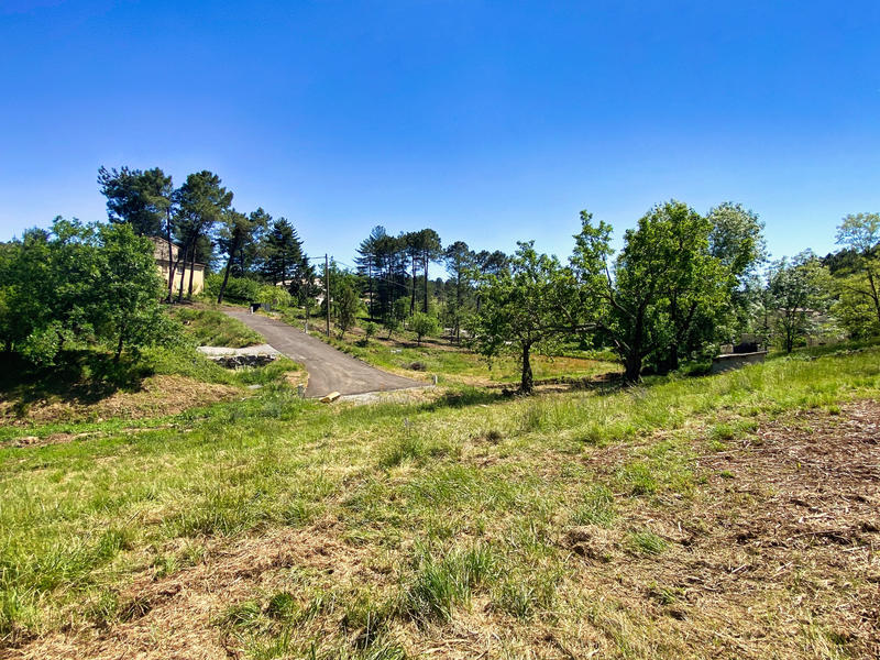 Terrain - 946 m²