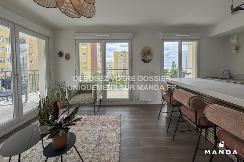 Chambre - 9 m² - 4 pièces