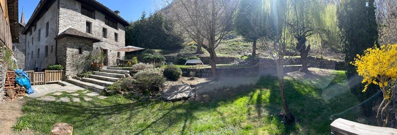 Maison - 596 m² - 21 pièces