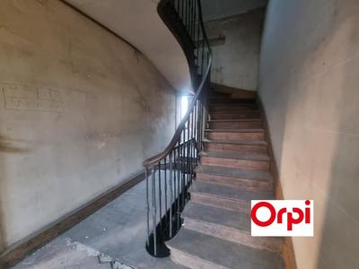 Maison - 287 m² - 5 pièces