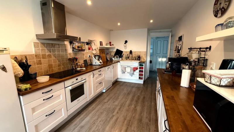 Maison - 194 m² - 8 pièces