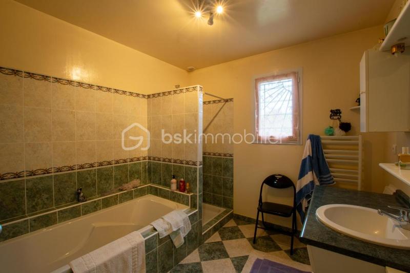 Maison - 134 m² - 5 pièces